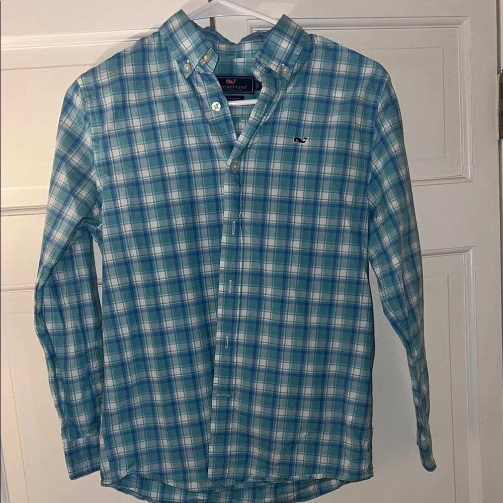 Vineyard Vines Blue and White Casual Button Down Shirt